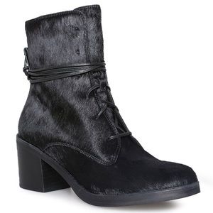 UGG Oriana Exotic Calf Hair Block Heel Goth Witch Punk Grunge Boots in Black s 7